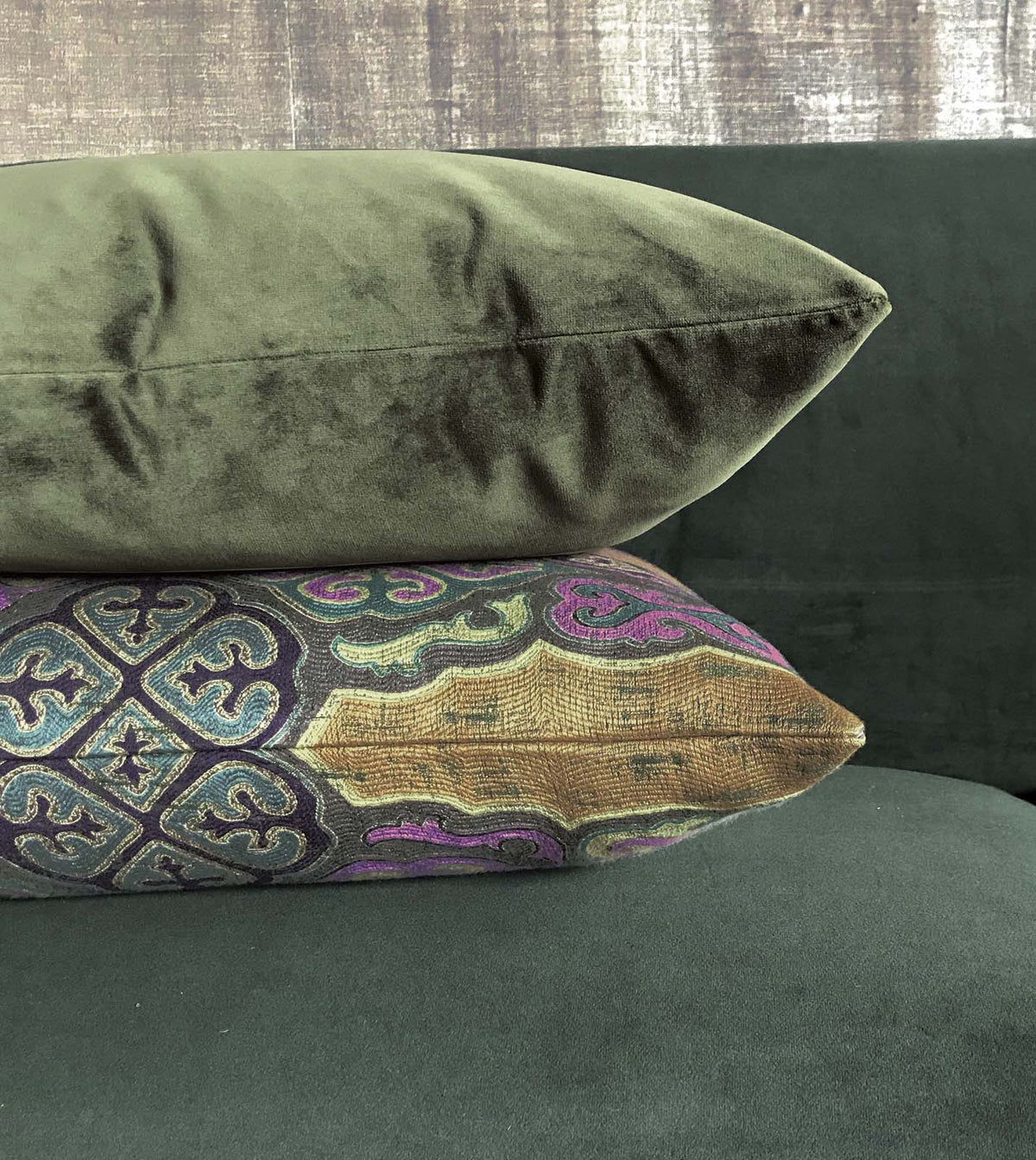 Uma Velvet Decorative Pillow In Olive
