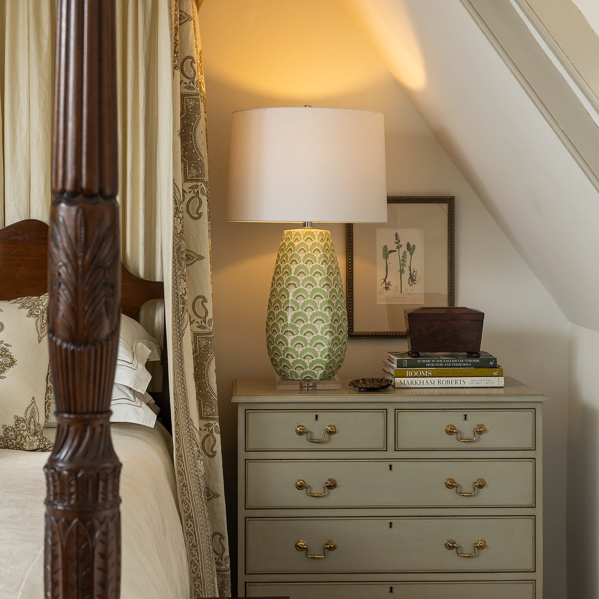 Isobel Green Lamp