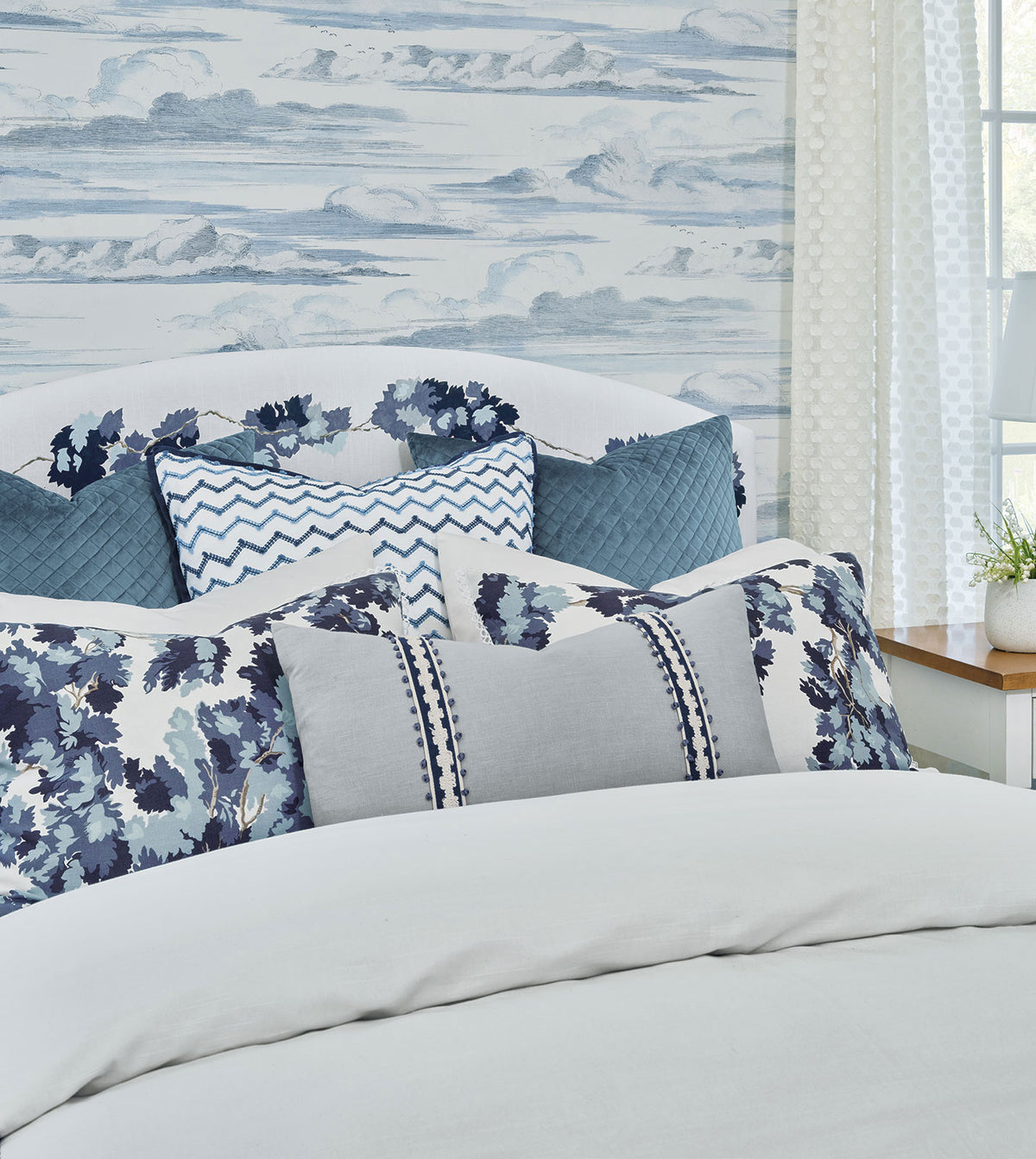 BEATRICE EMBROIDERED EURO SHAM