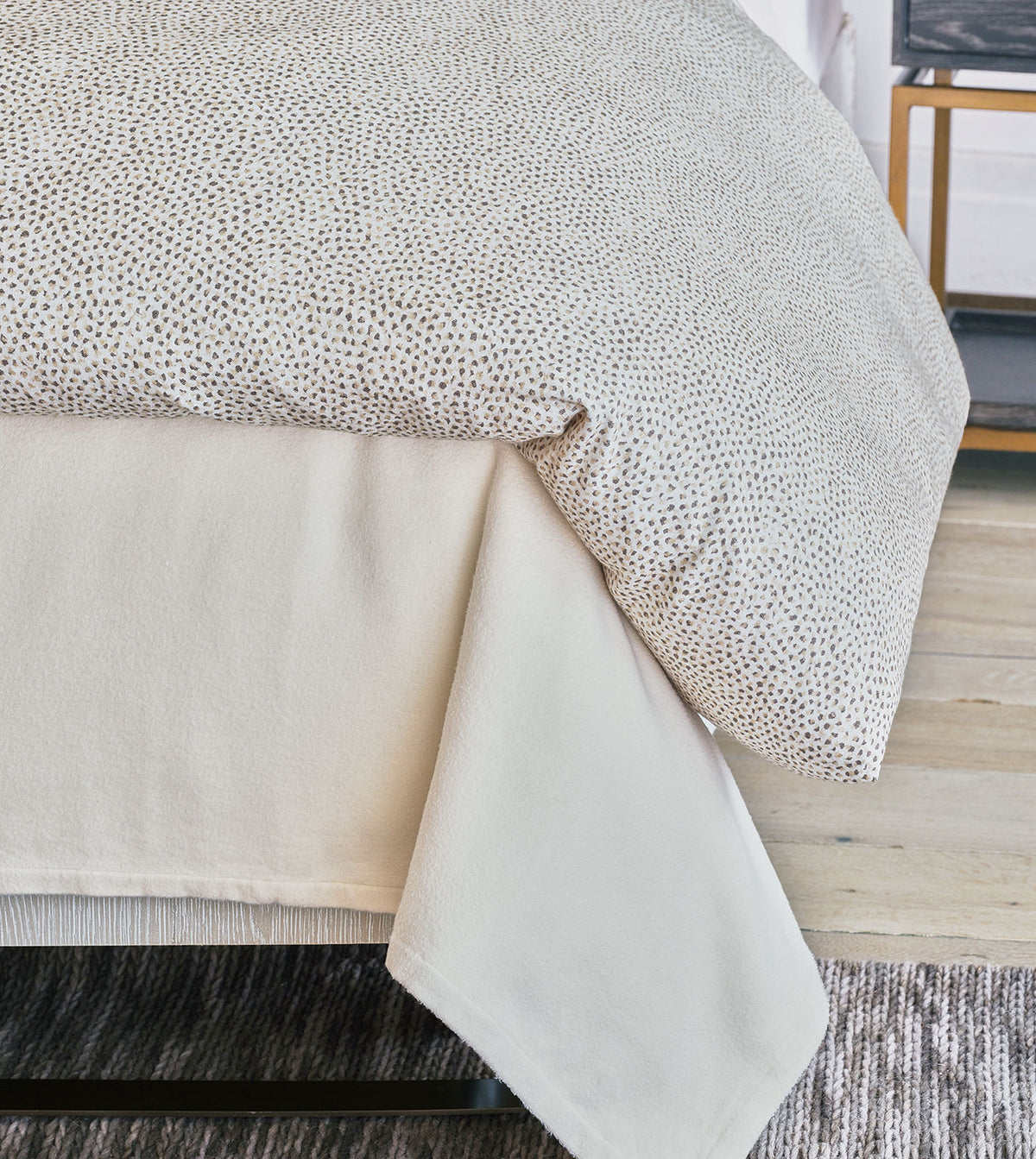 Sigrid Flannel Blanket
