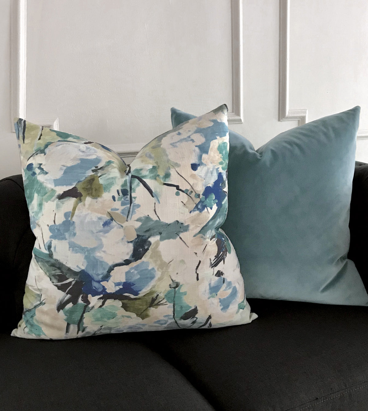 Uma Velvet Decorative Pillow In Teal