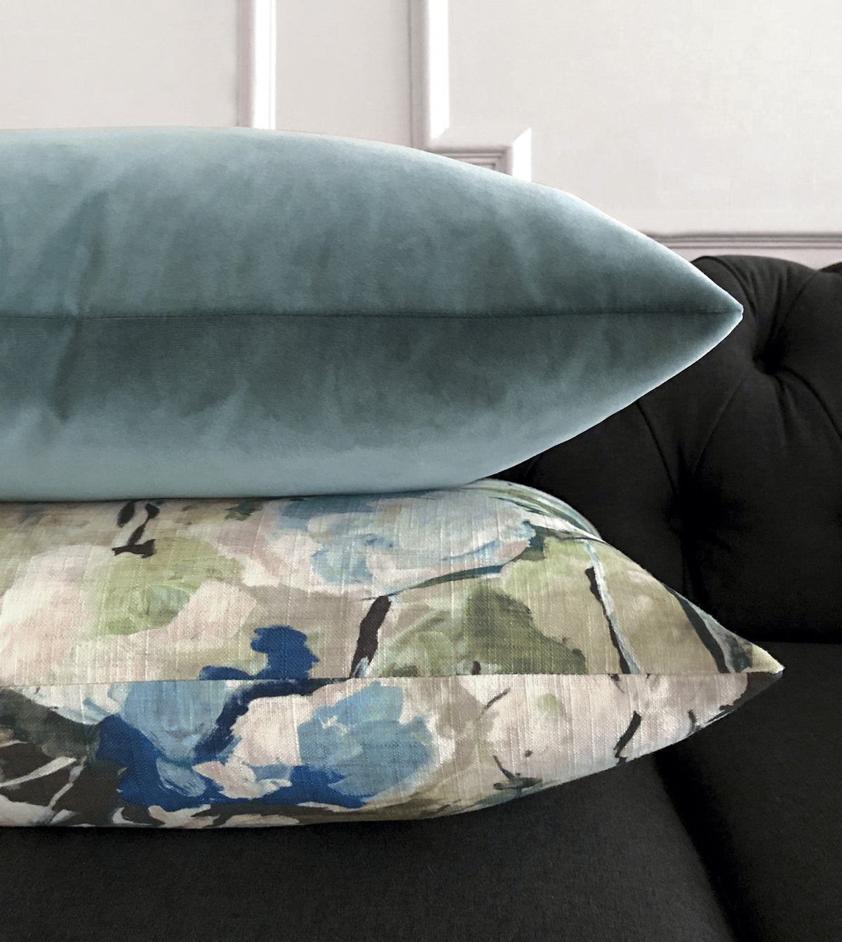 Uma Velvet Decorative Pillow In Teal