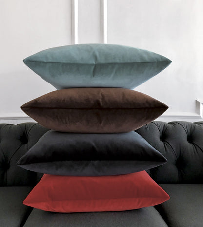 Uma Velvet Decorative Pillow In Teal
