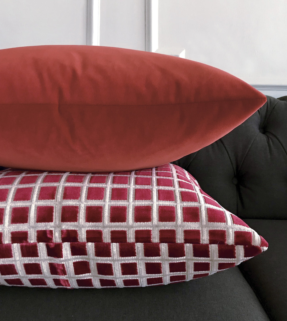 Uma Velvet Decorative Pillow In Rust