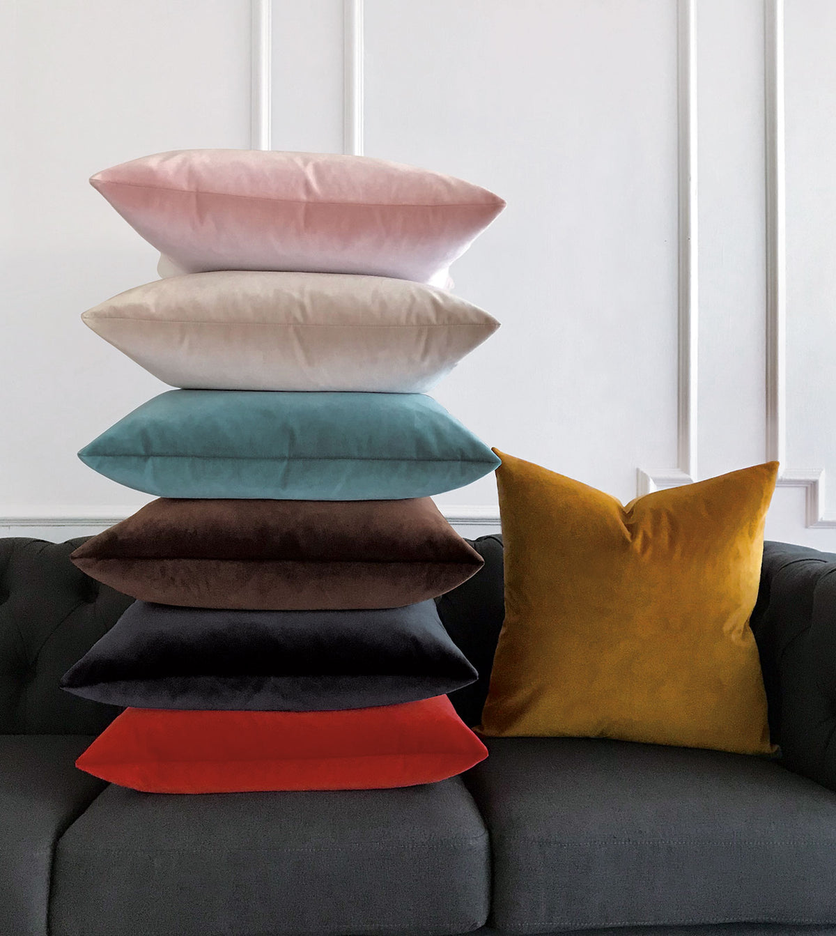 Uma Velvet Decorative Pillow In Gold