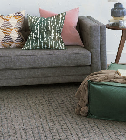 Uma Velvet Decorative Pillow In Pink