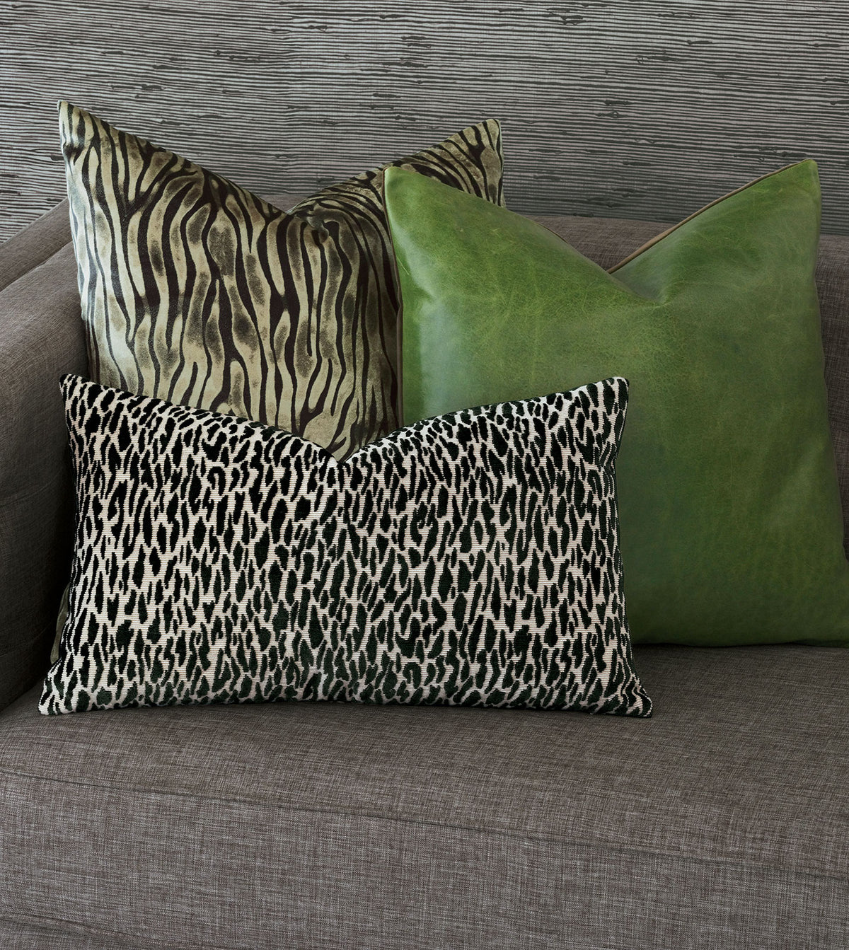 Tudor Decorative Pillow In Kelly Green