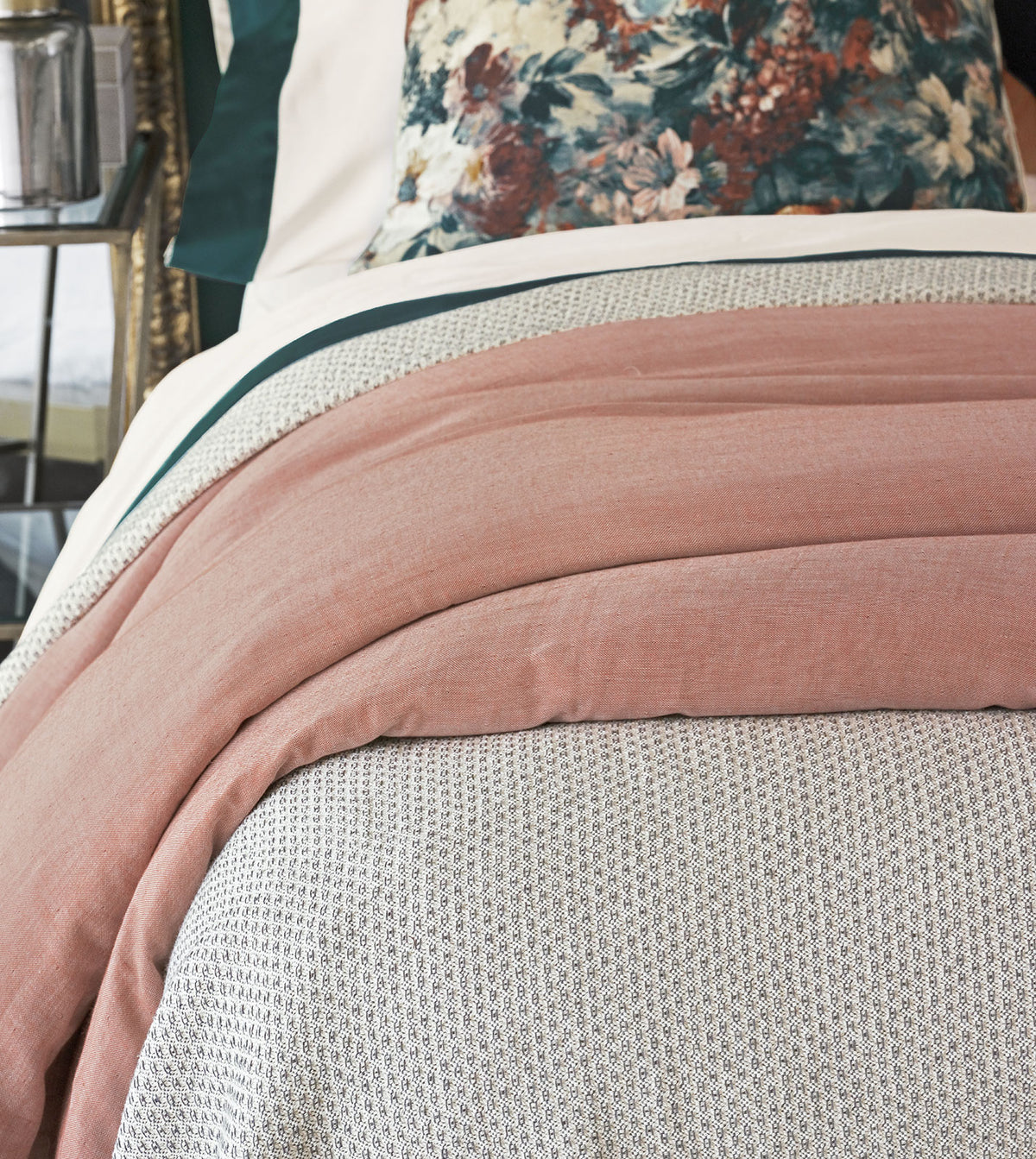 Izaro Woven Coverlet