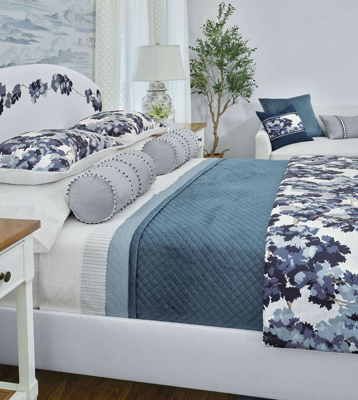 BEATRICE QUILTED COVERLET