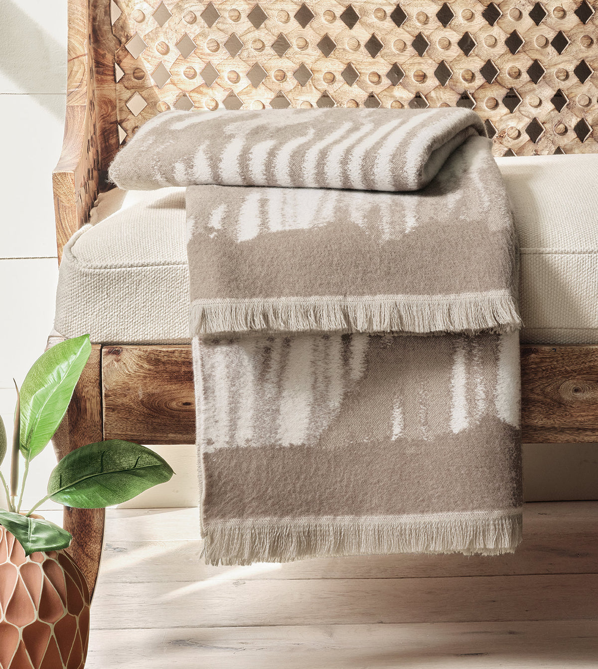 Giada Wool Throw