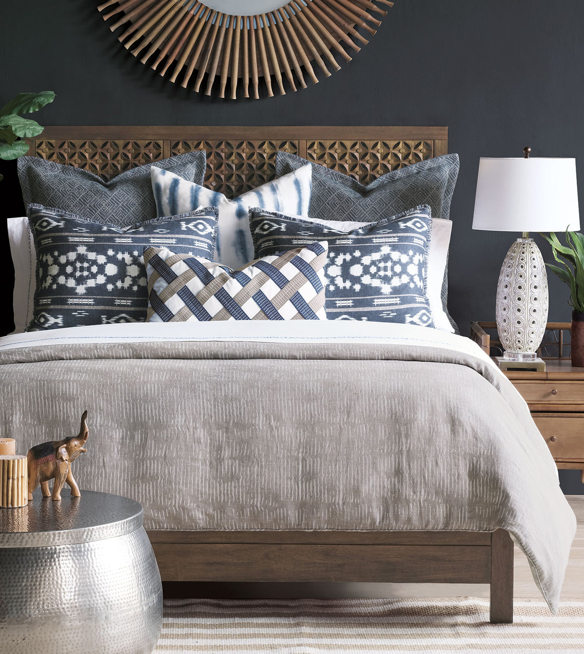 Saya Abstract Duvet Cover