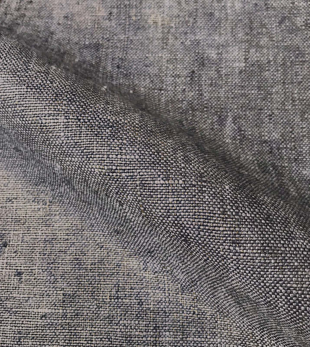 Leonis Metallic