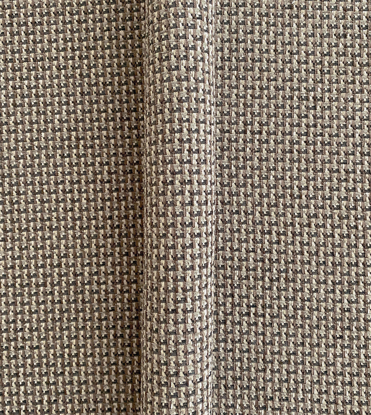 DOM TAUPE