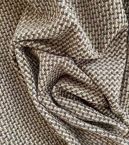 DOM TAUPE