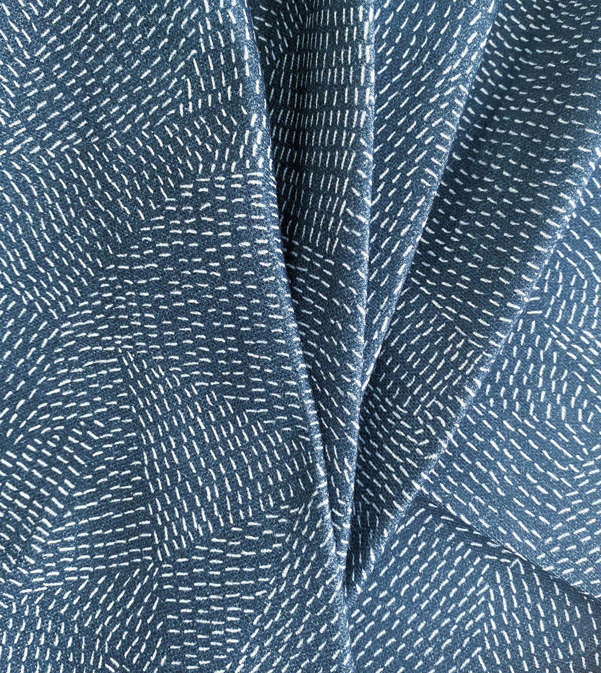 TUCK BLUE