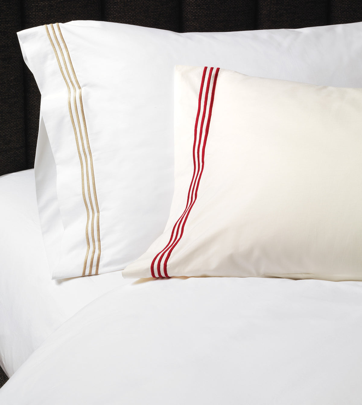 Tessa Satin Stitch Pillowcase in White/Bisque