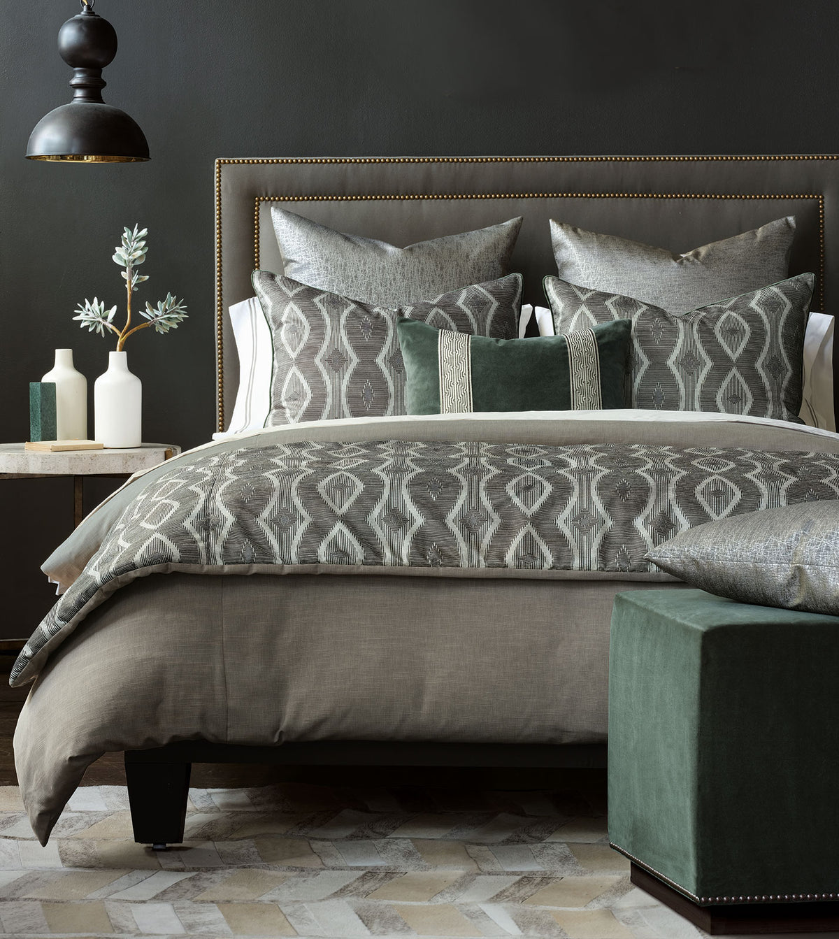 Echo Ogee Bed Scarf