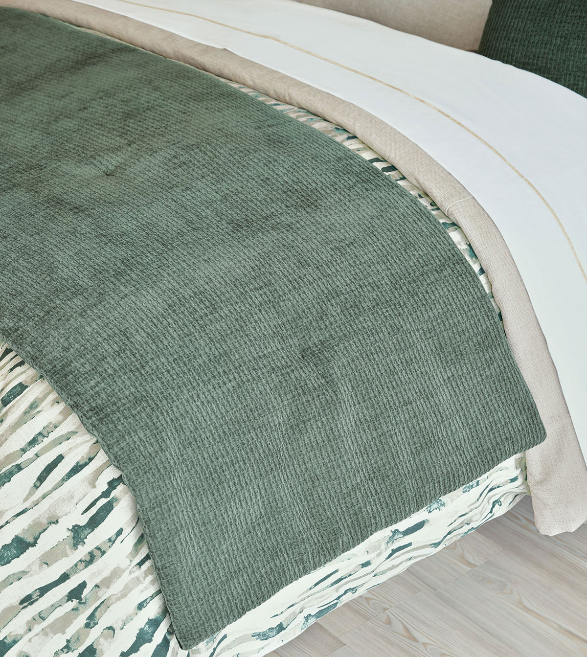 ELSPETH CHENILLE BED SCARF