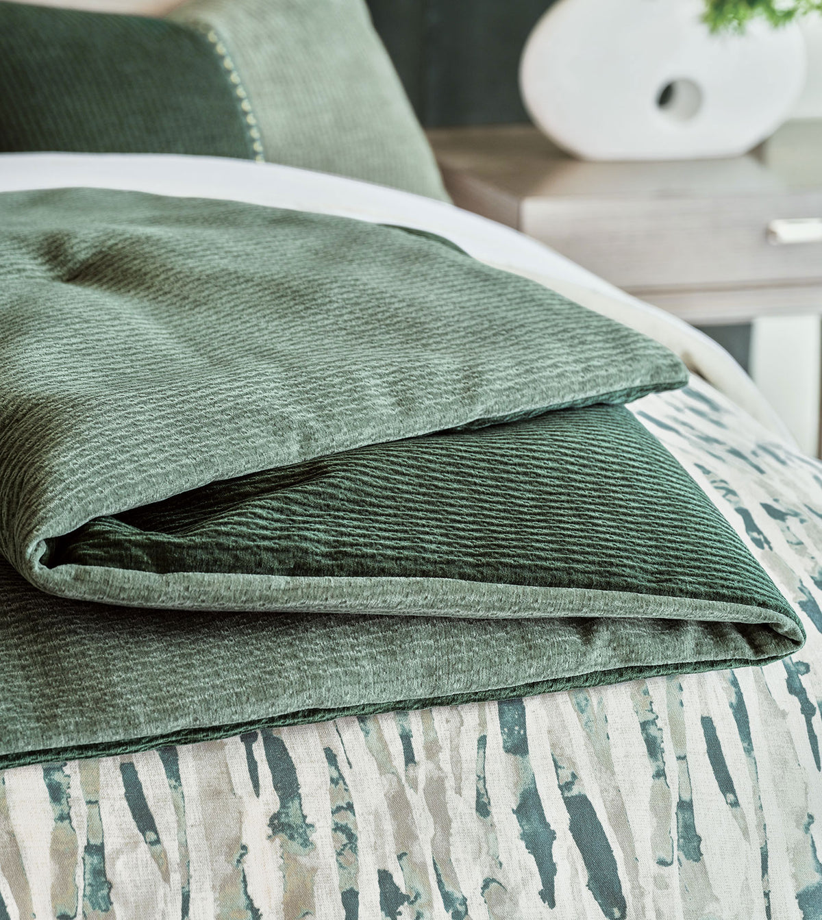 ELSPETH CHENILLE BED SCARF