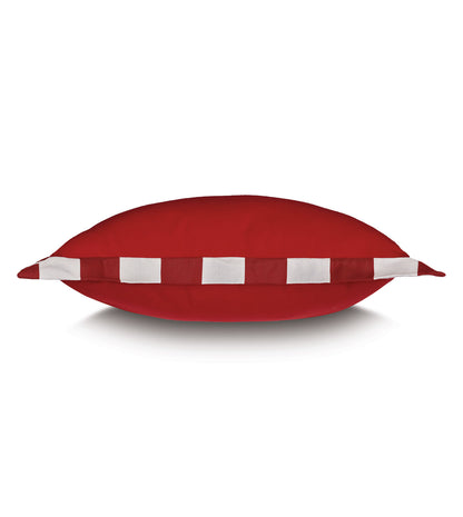 WICKING FLANGE DECORATIVE PILLOW IN SCARLET