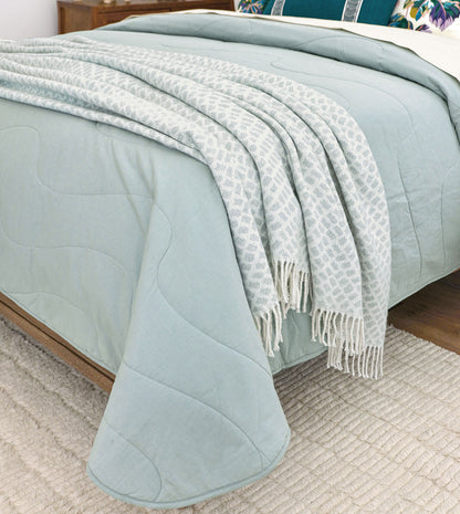 Sybil Spa Throw