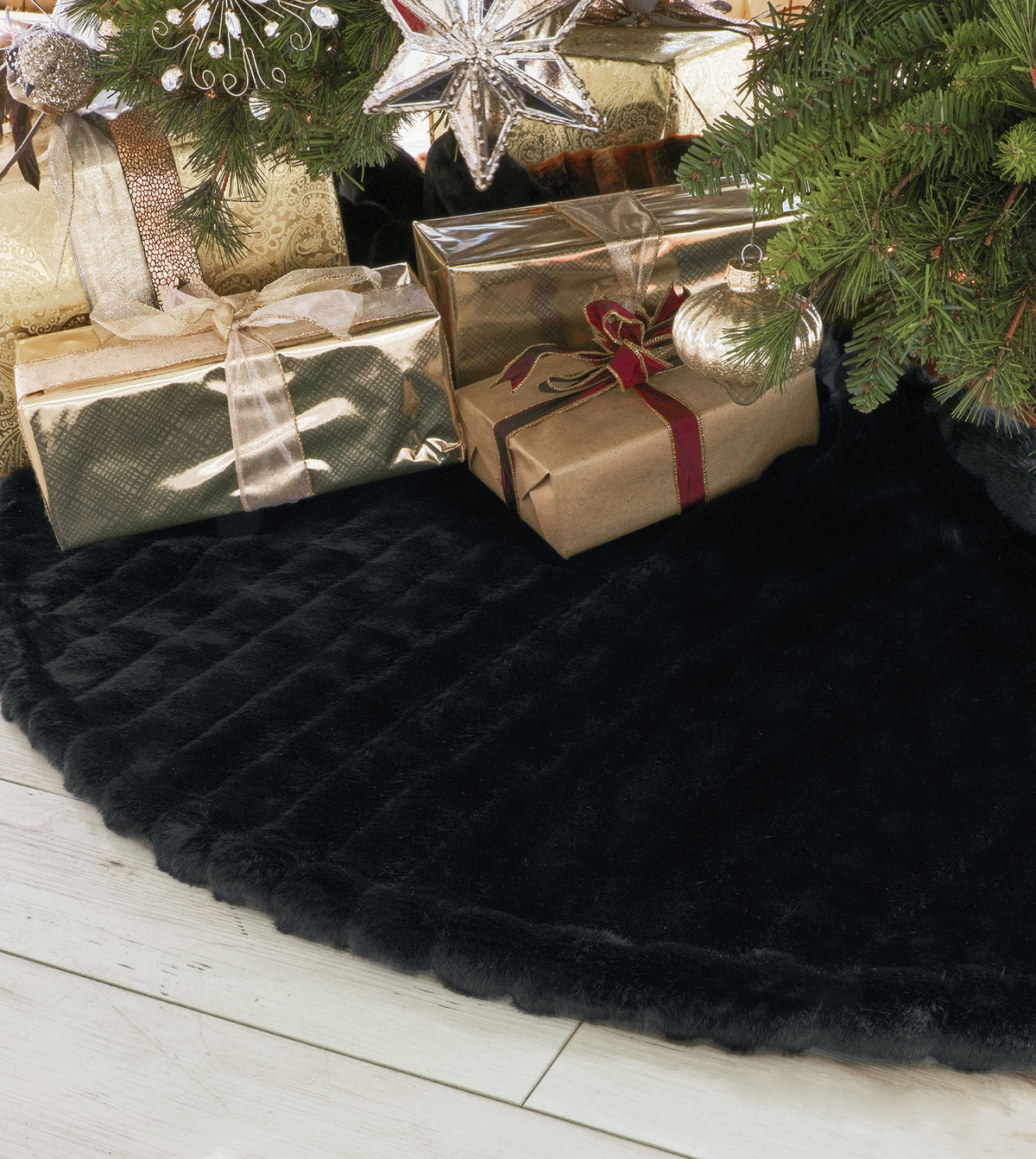 Tenenbaum Faux Fur Tree Skirt