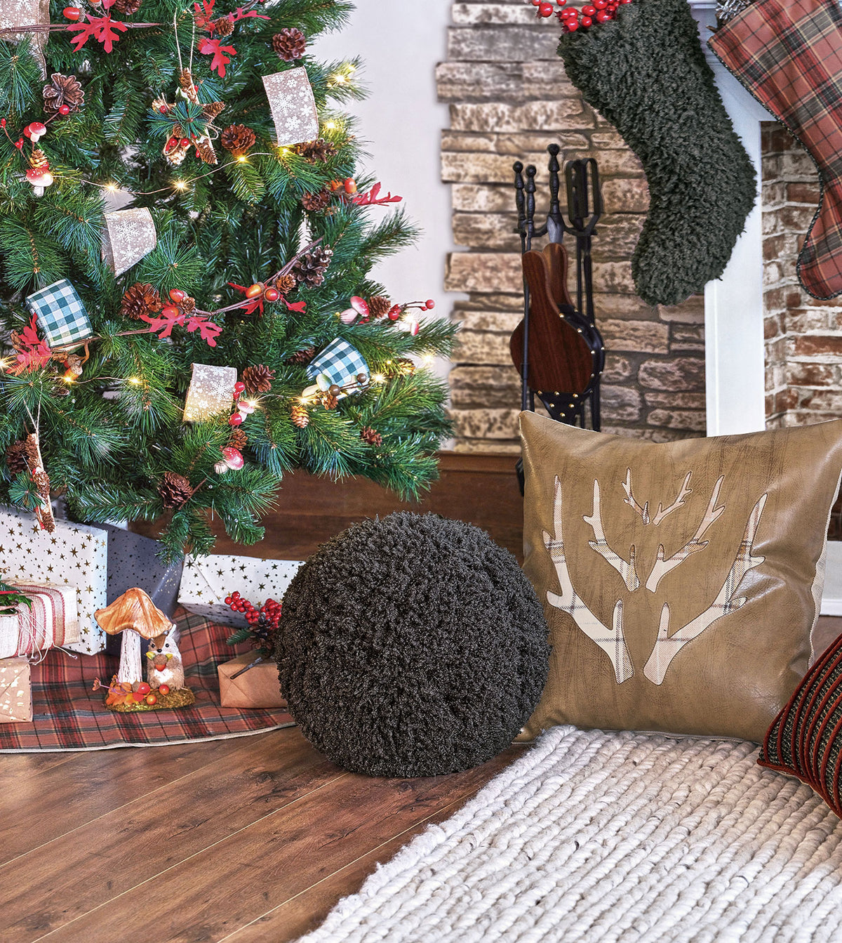 Lennox Plaid Tree Skirt