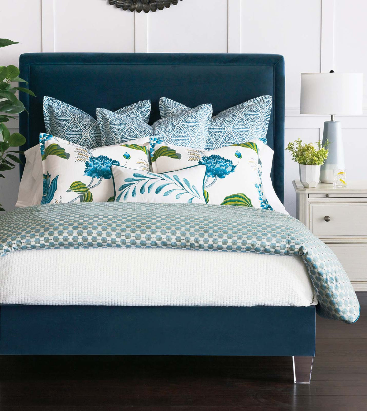 Albany White Coverlet