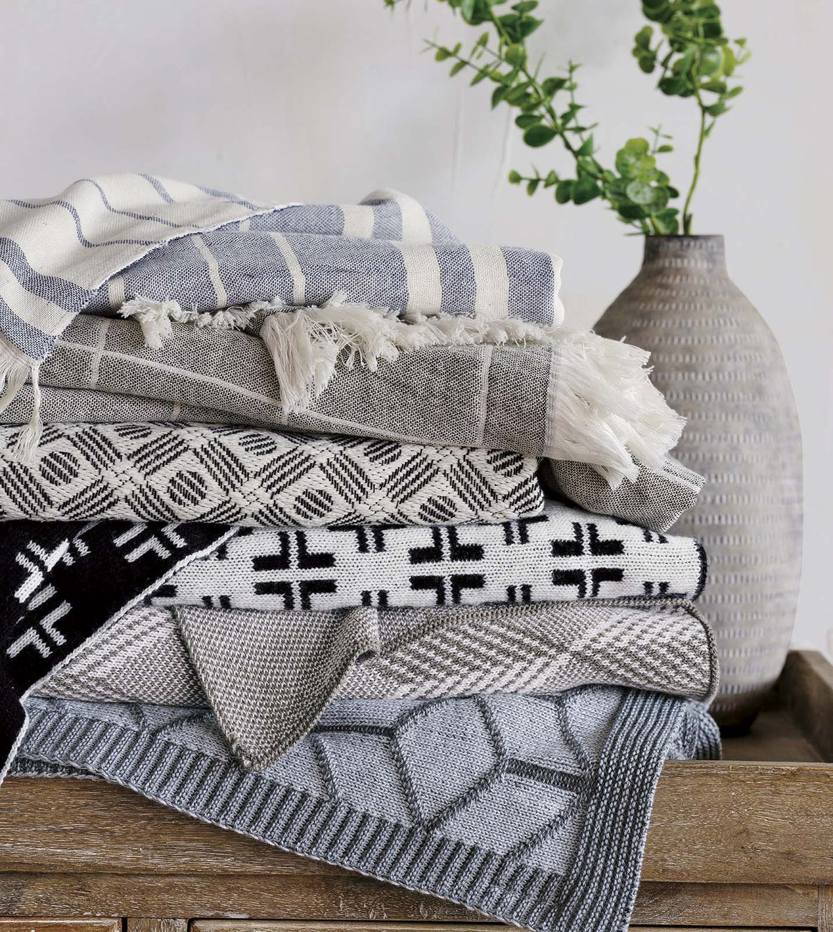 Savile Windowpane Throw In Gray